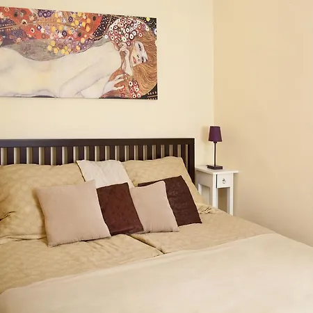 Husova Apartment