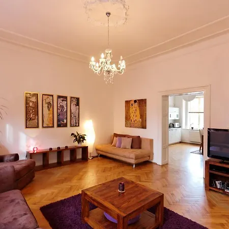 Apartment Husova